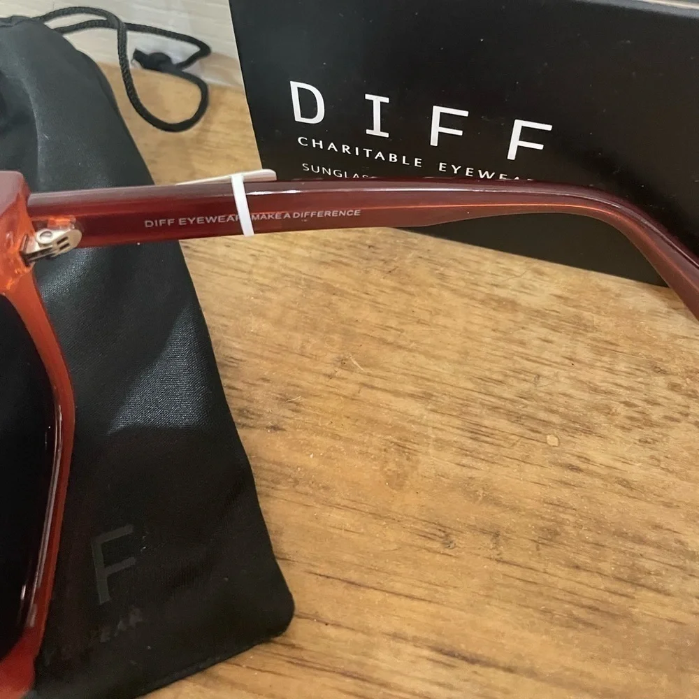 DIFF Nutshell 56mm Makay Square Sunglasses